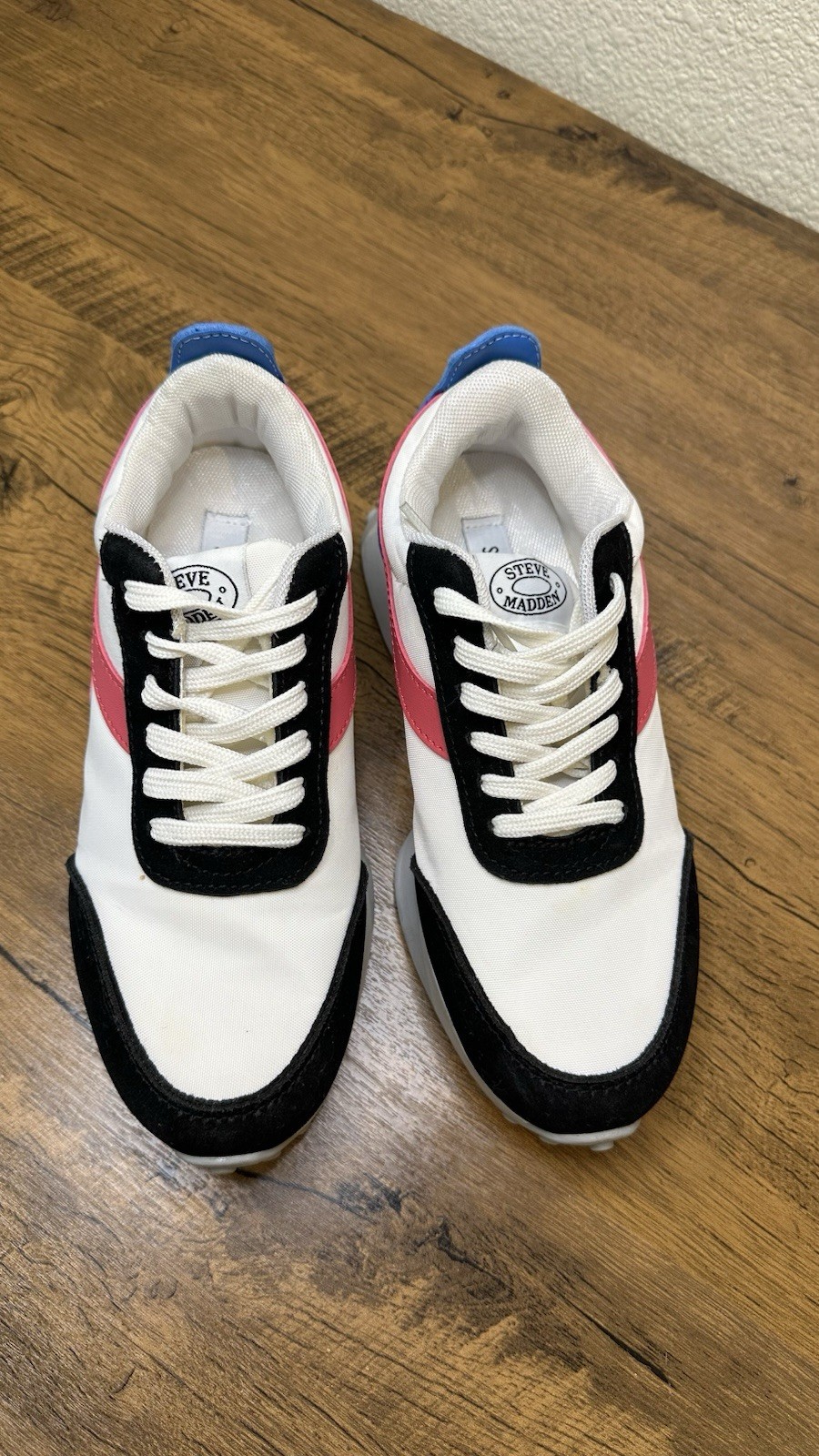 Steve Madden Madilyn Women’s Low Top Lace-Up Colorblock Sneakers White/Black