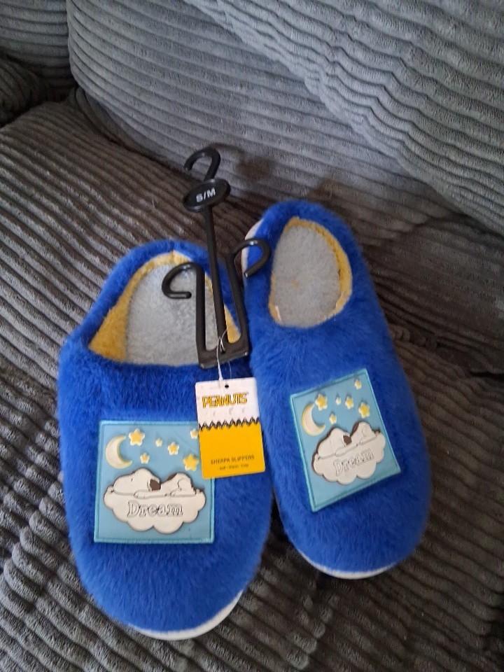 Peanuts Snoopy Sherpa Slippers Woman’s S/M