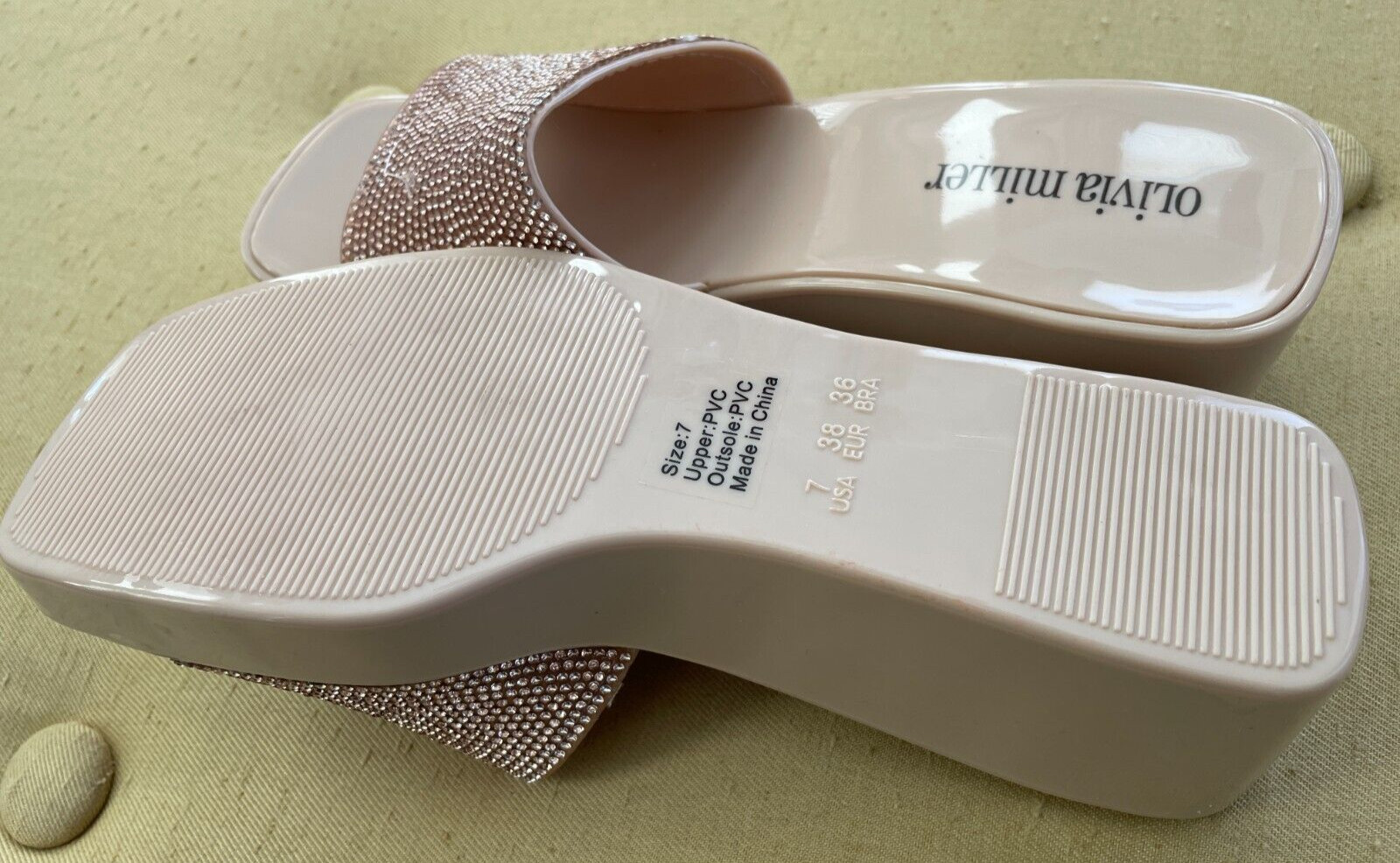 Olivia Miller Womens Open Toe 2″ Wedge Heel Sandals Gold Crystals Size 7 M NEW
