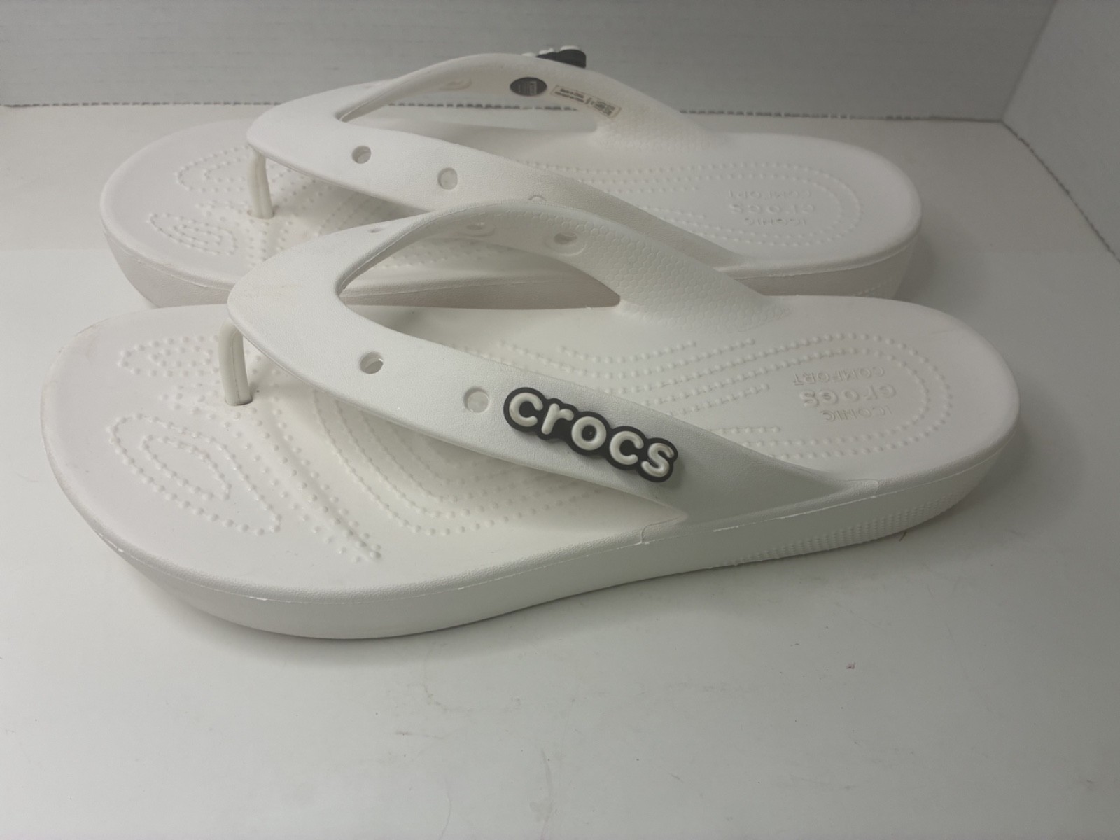 Crocs Baya Flip Flop Sandals White Thong Slip on Spell out size 10W
