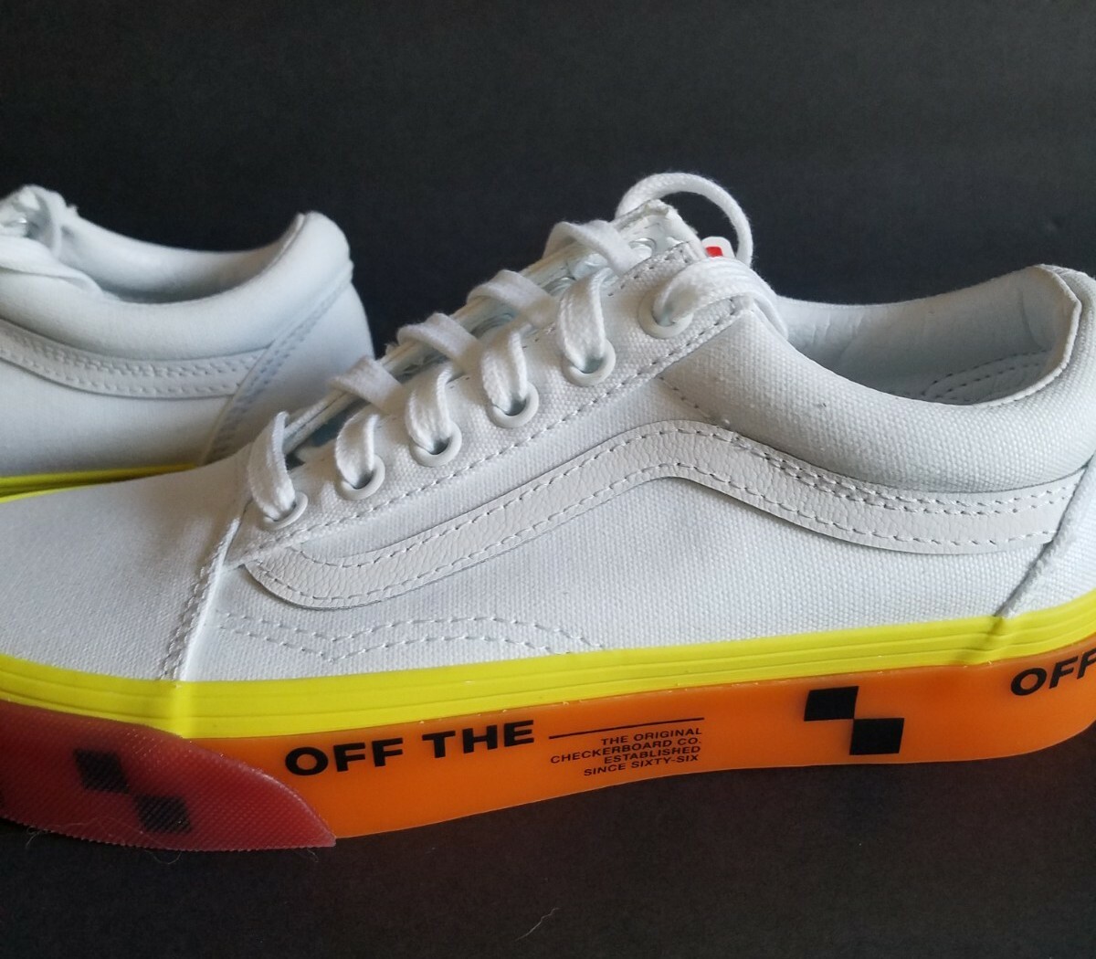 Vans Off the Wall Canvas Women White Red Orange Yellow Lace-Up Sneakers Size 5.5