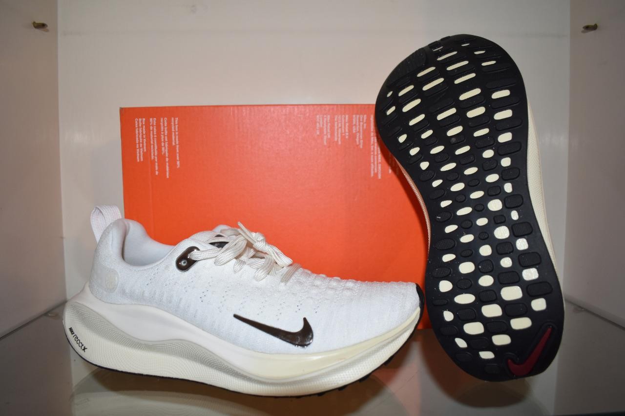 Nike React Infinity Run Flyknit 4 Womens Running Shoes Chrome/White DR2670 104
