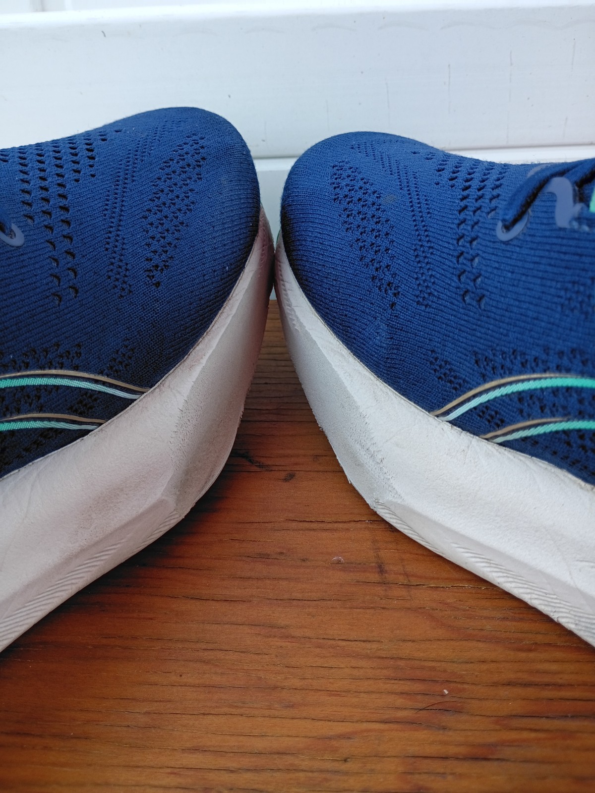 Asics Gel-Nimbus 26 Women’s Size 8 Running Shoes Blue *See description
