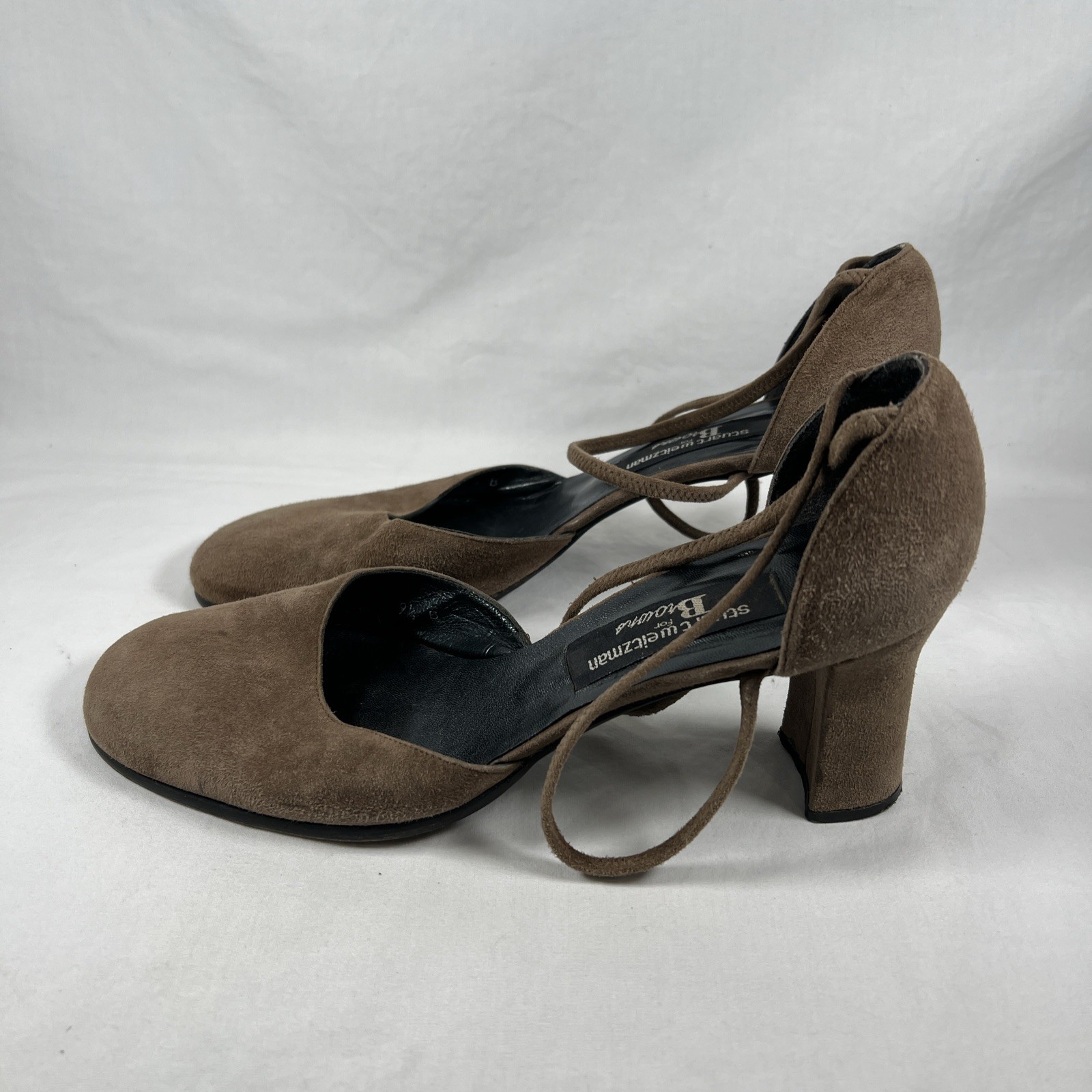 Stuart Weitzman for Brown’s Vintage Pumps Suede Classic Designer Heels Sz.9B