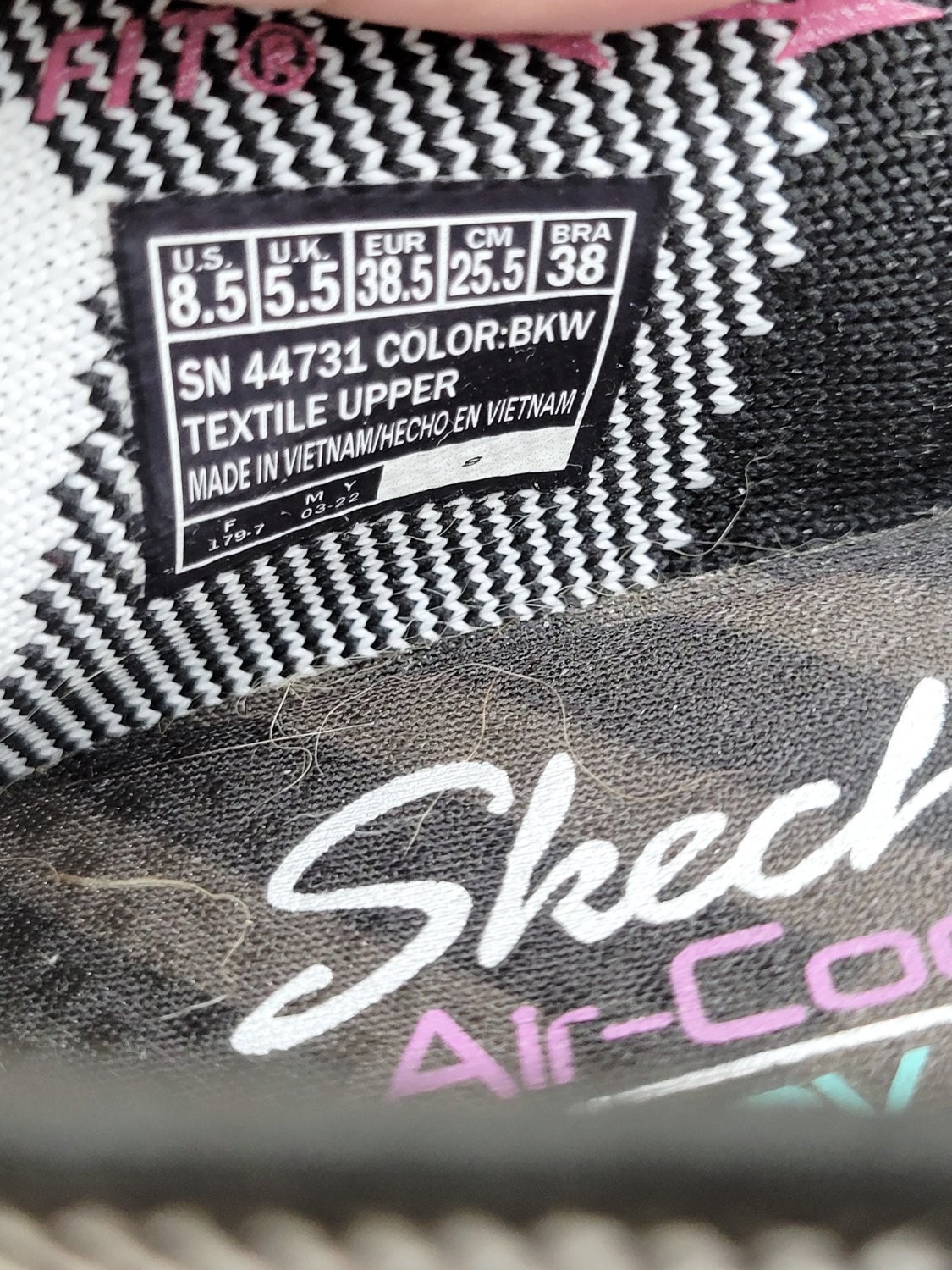 Skechers Cleo Sherlock Black White Geometric Chevron Knit Ballet Flats Size 8.5