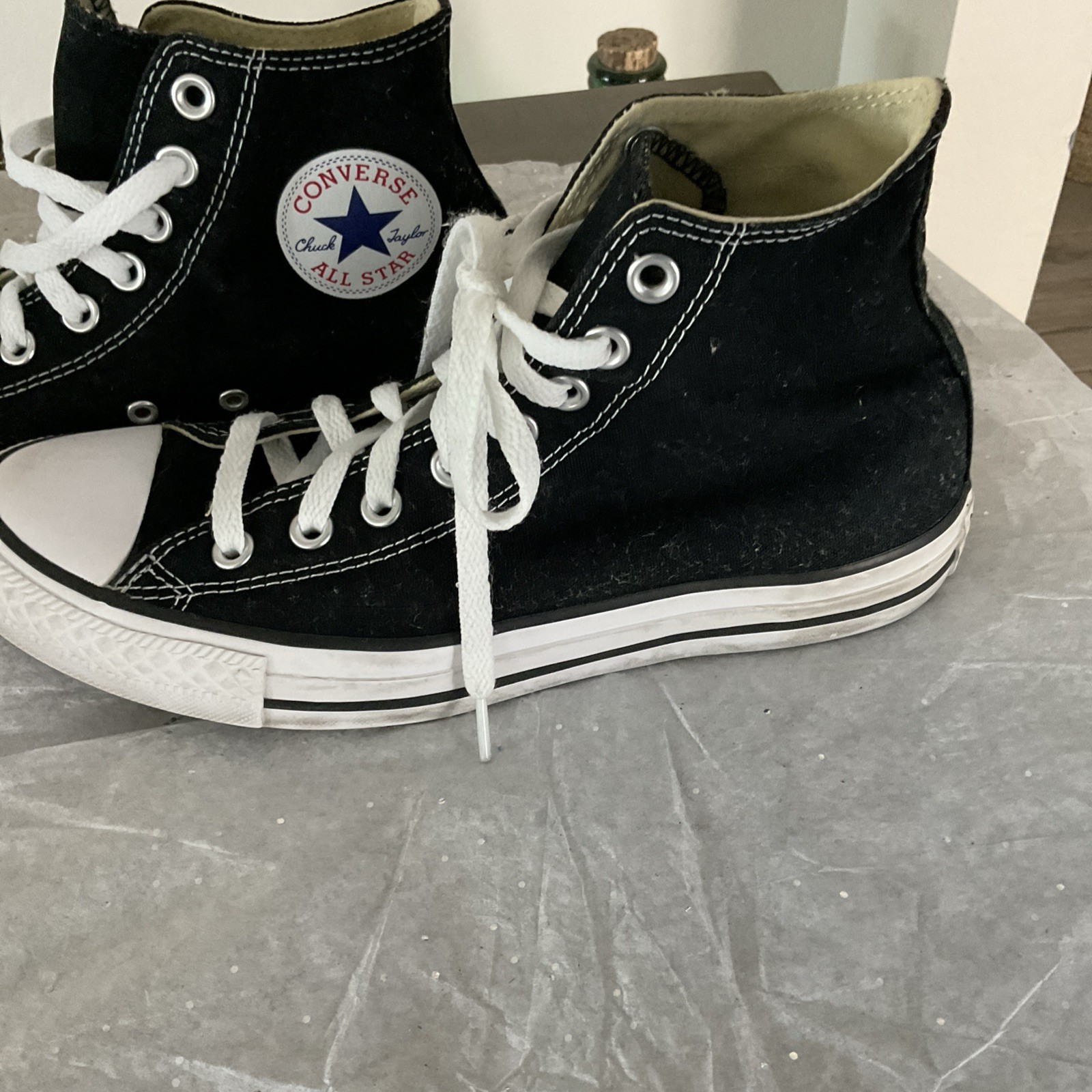 Converse Chuck Taylor All Star High Tops Black size 9