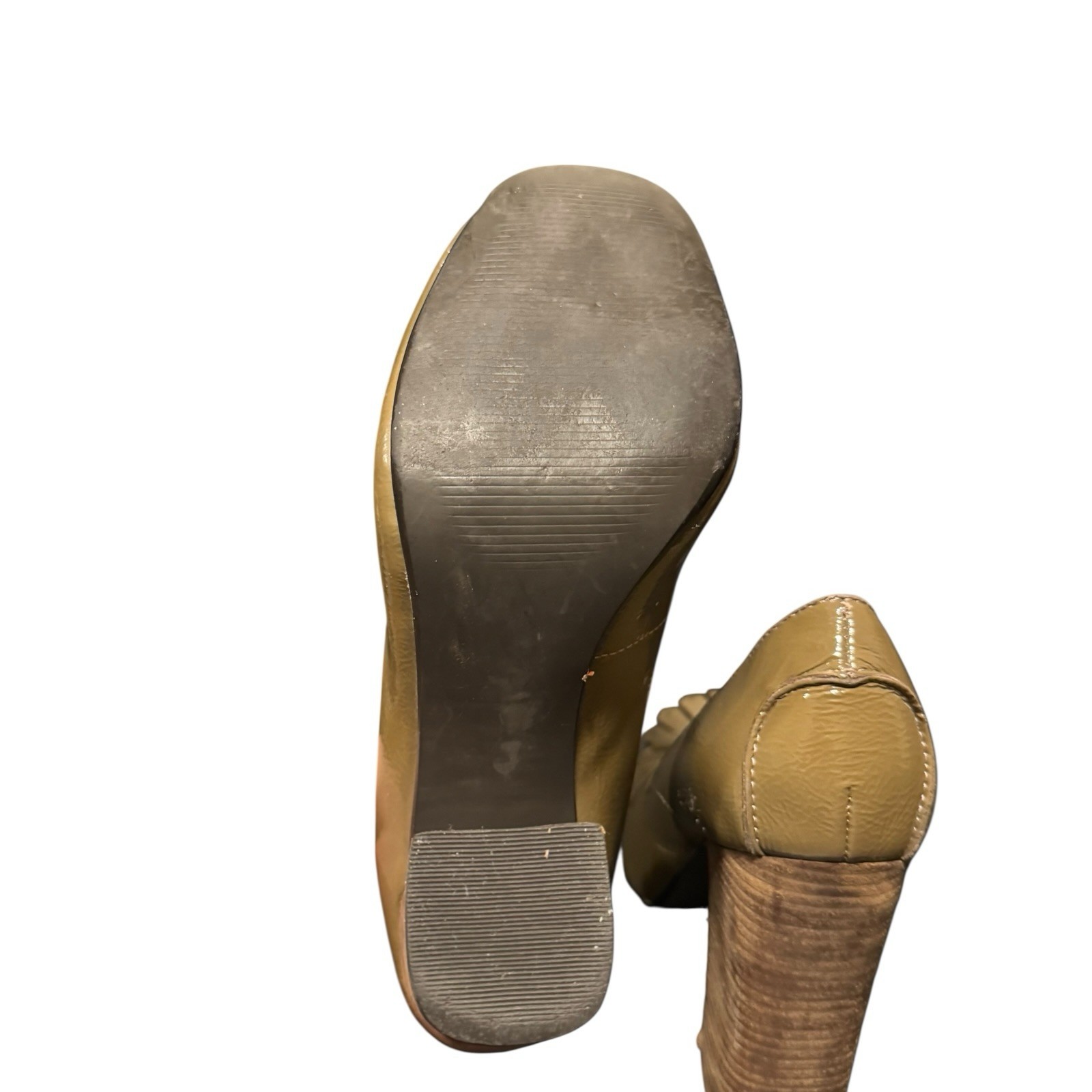 Levity Taupe Leather Size 7.5