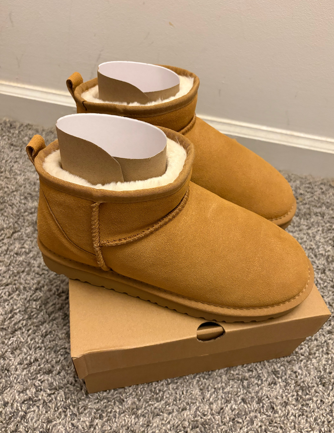 🎀 UGG Ultra Mini Chestnut Women Sz 11 Brand New Authentic USA Shipping 🇺🇸