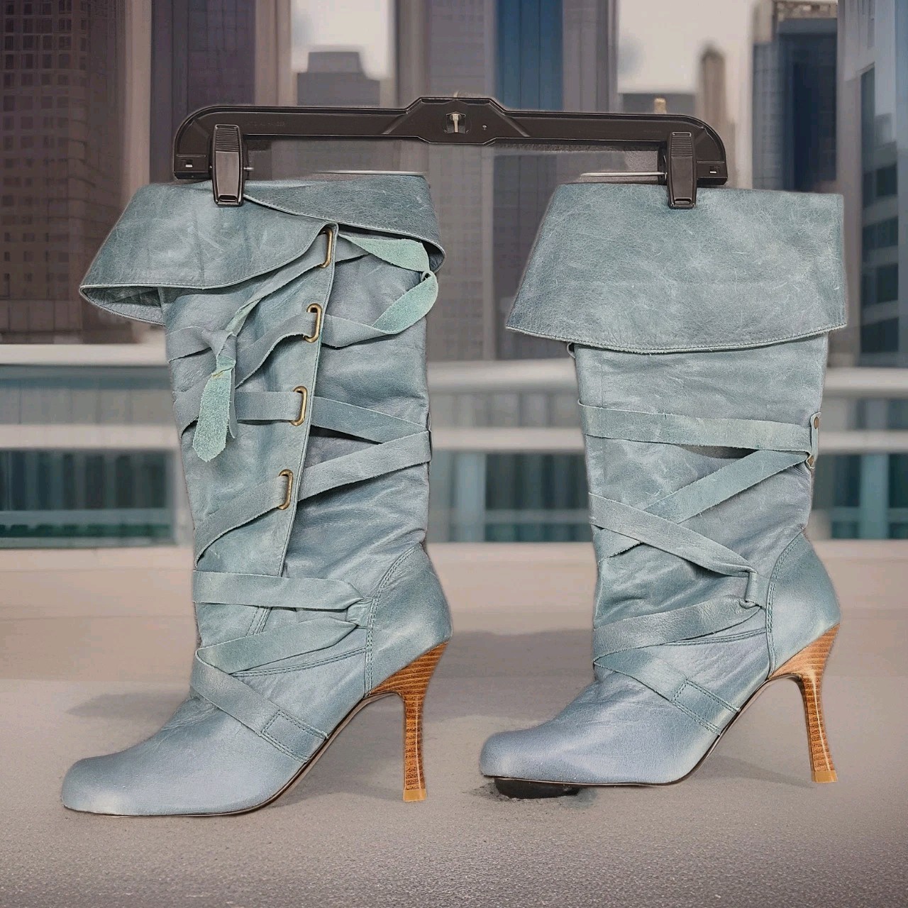 NaNa 3 1/2″ high Heel Soft Leather Boots 8 Green Straps Cuff. street style