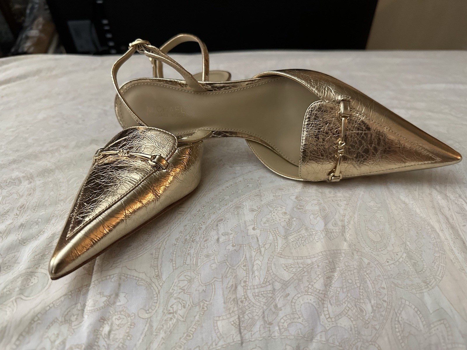 MICHAEL Michael Kors Women’s Gold Leather Pointed Toe Slingback Kitten 7.5M