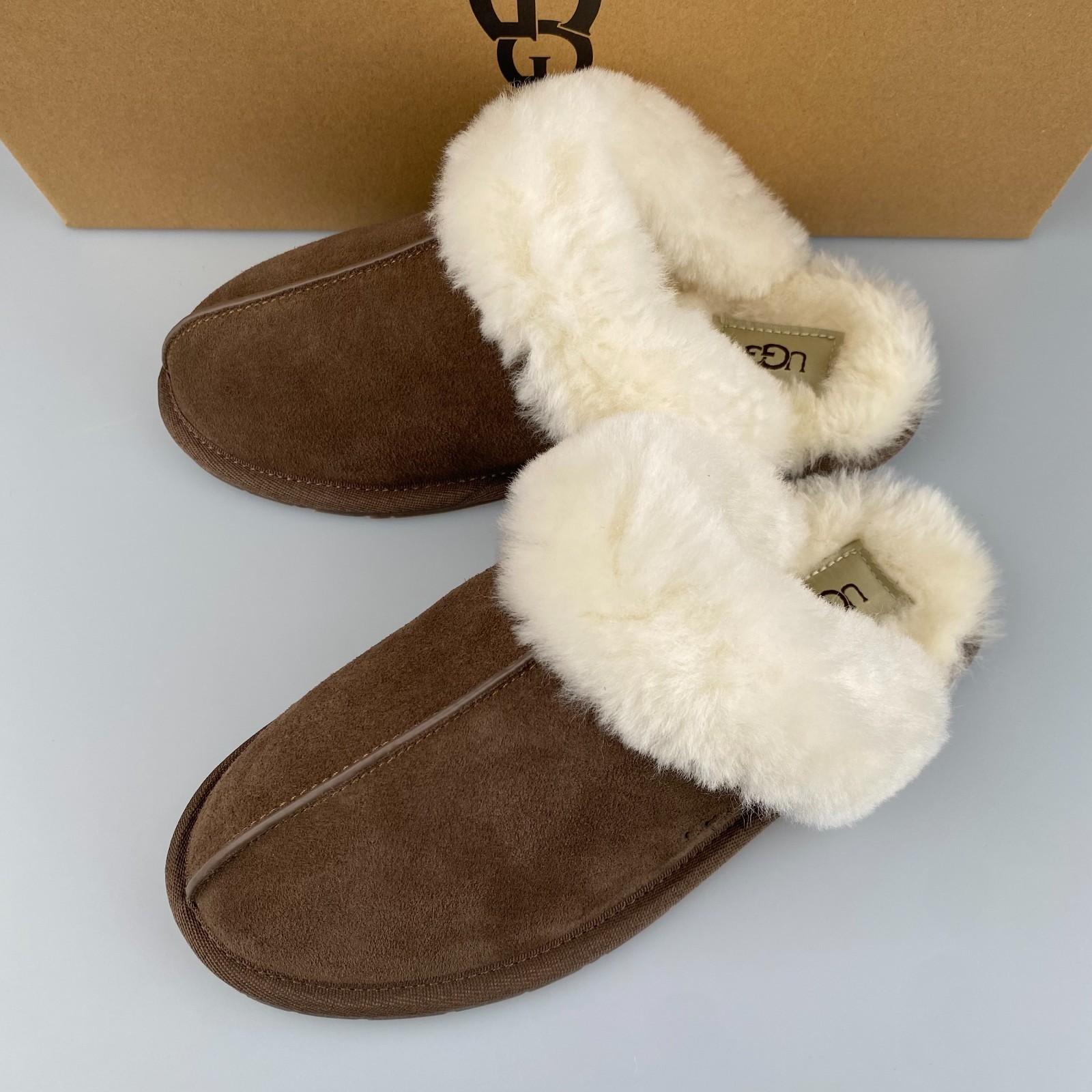 UGG Women’s Scuffette II Espresso UGG Women’s Slippers Select Size With Box