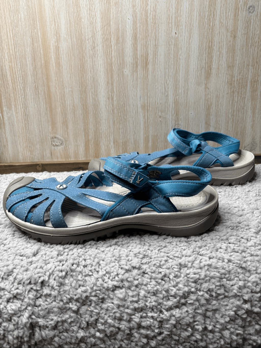 KEEN Rose Blue Sport Sandals Women’s Closed Toe Outdoor Hiking Water Shoes Size