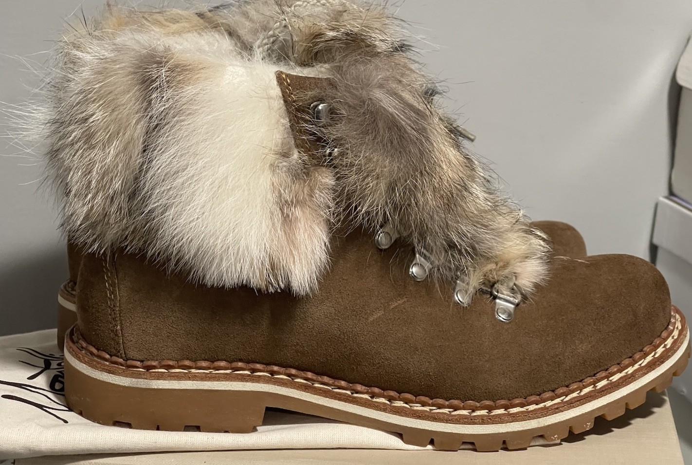 MONTELLIANA CAMELIA REAL FOX FUR SHEARLING HIKER BOOTS LT BROWN LEATHER 38.5 BOX