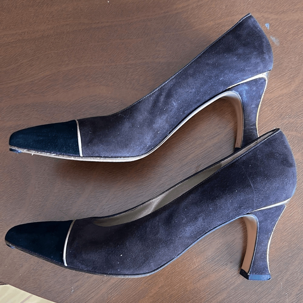 St. John Jackie Chocolate Grace Semi Pointed Cap Toe Suede Leather Heels 7.5 AA
