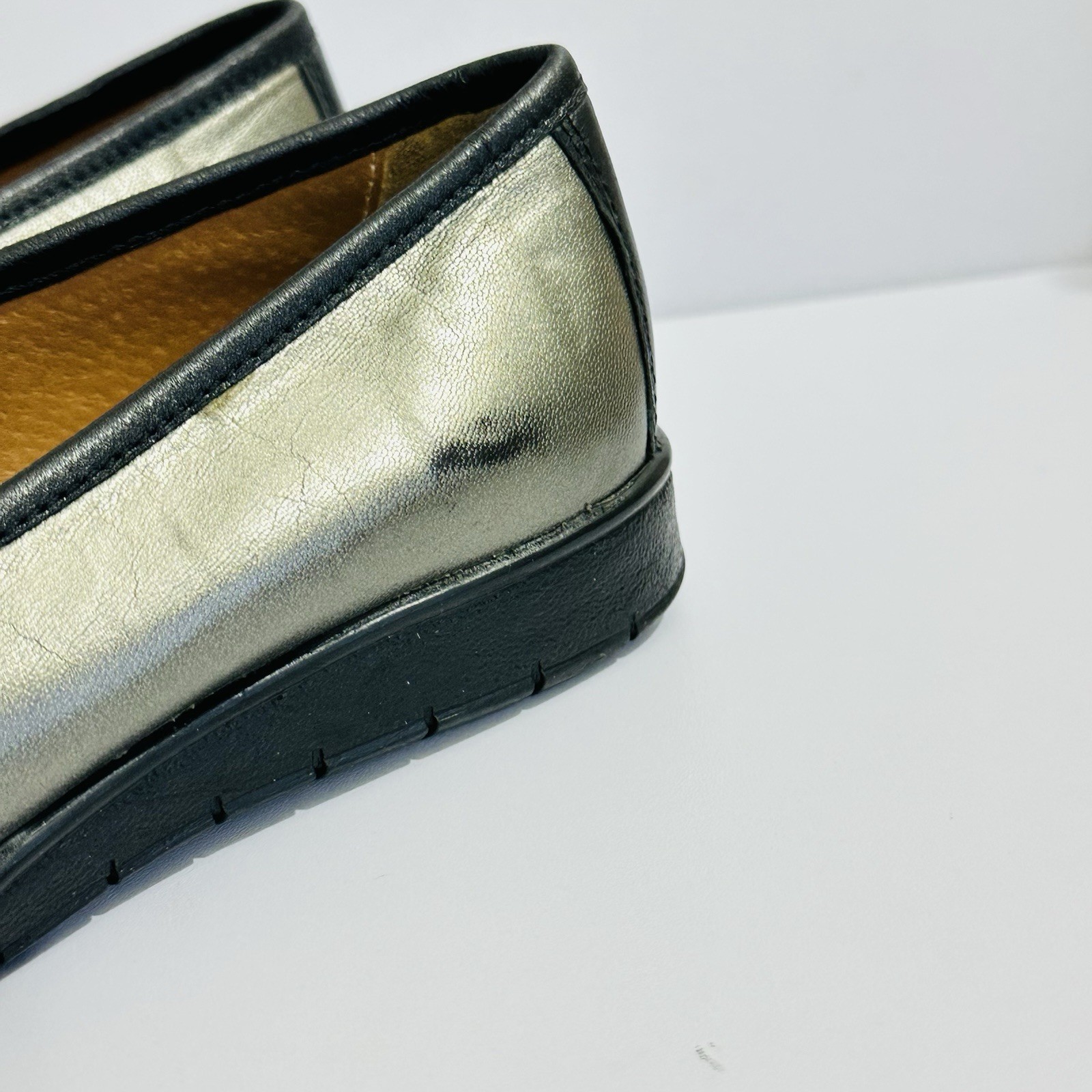 Blue Illusion Women’s Two Tone Leather Comfort Loafers EU37 AU6