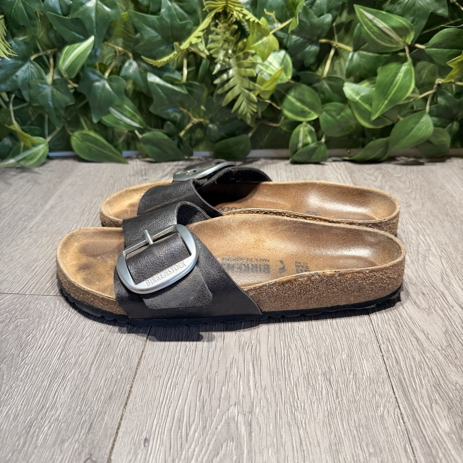 BIRKENSTOCK Madrid BIG BUCKLE Nubuck Leather SANDALS Black/Silver – WOMEN’S 9