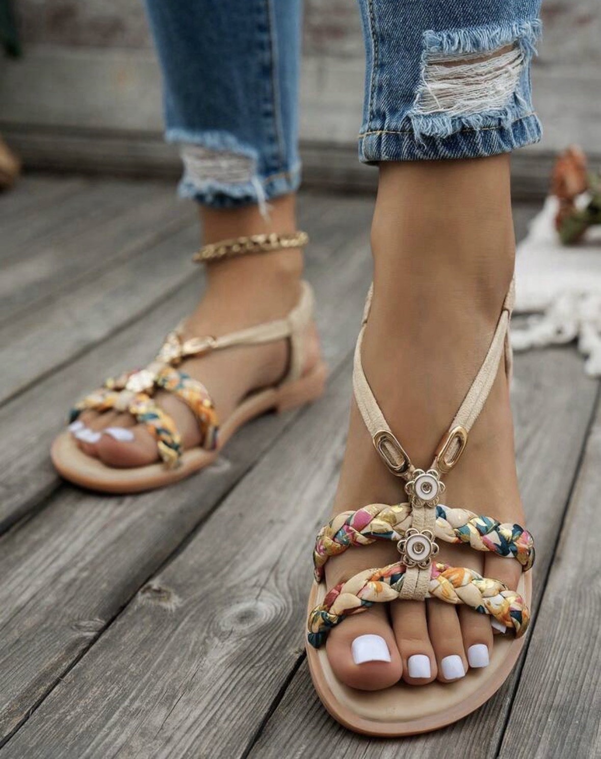 Bohemian Fashion Flat Sandals Embroidered Flower Vacation Beach Shoes Size 6.5