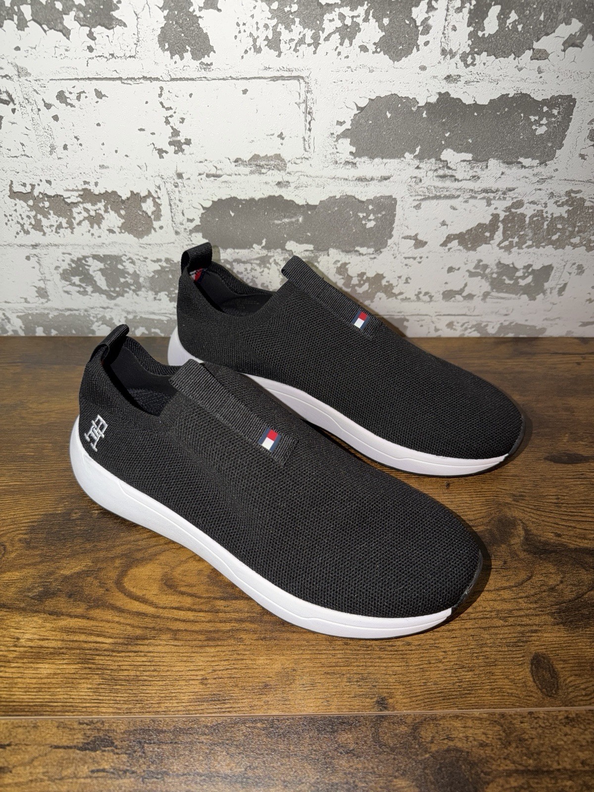NEW! Tommy Hilfiger Ada Slip On Sneaker Shoes – Black Size 8M $75
