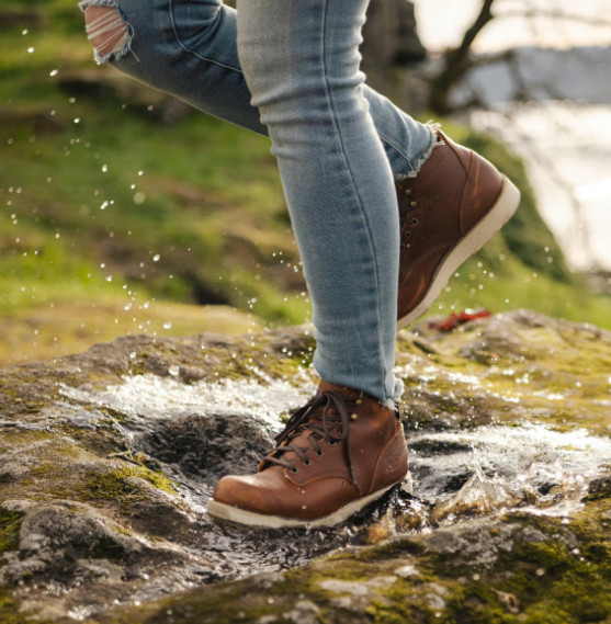 NEW DANNER Women’s Douglas GTX – Roasted Pecan NOT SHIP CA