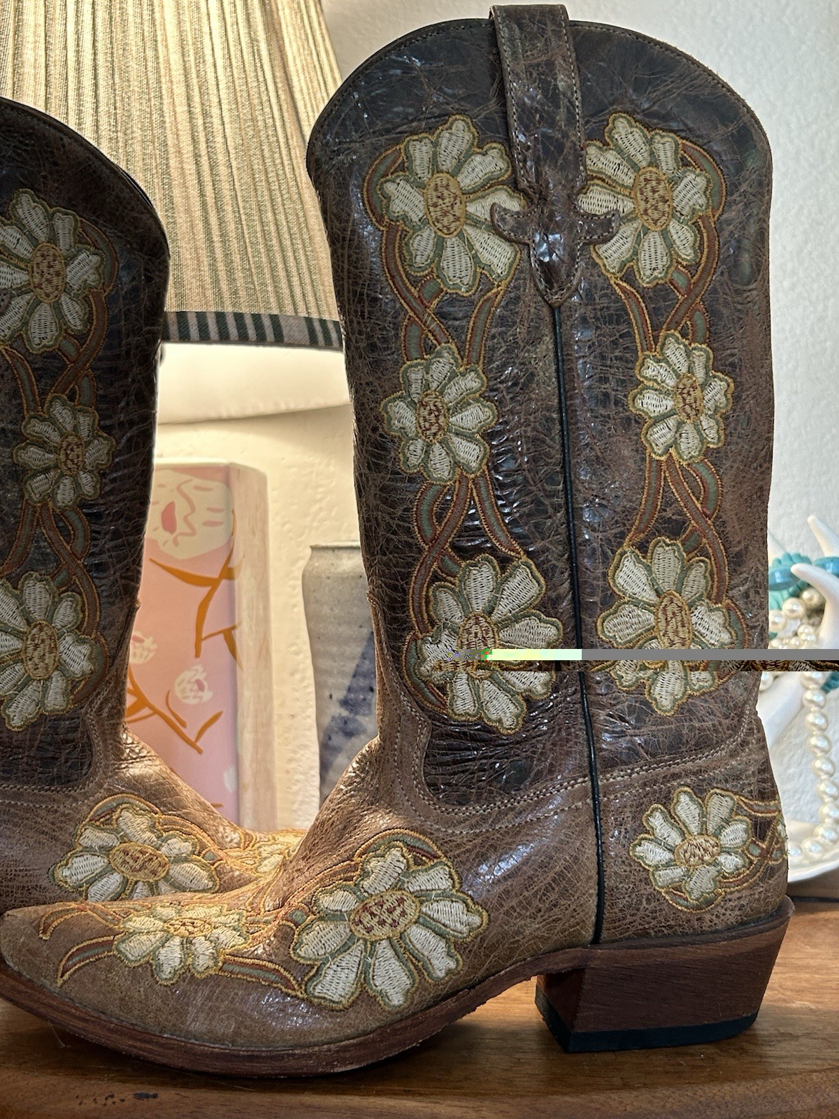 Macie Bean Women’s Western Knee High Leather Boots Floral Embroidered 7