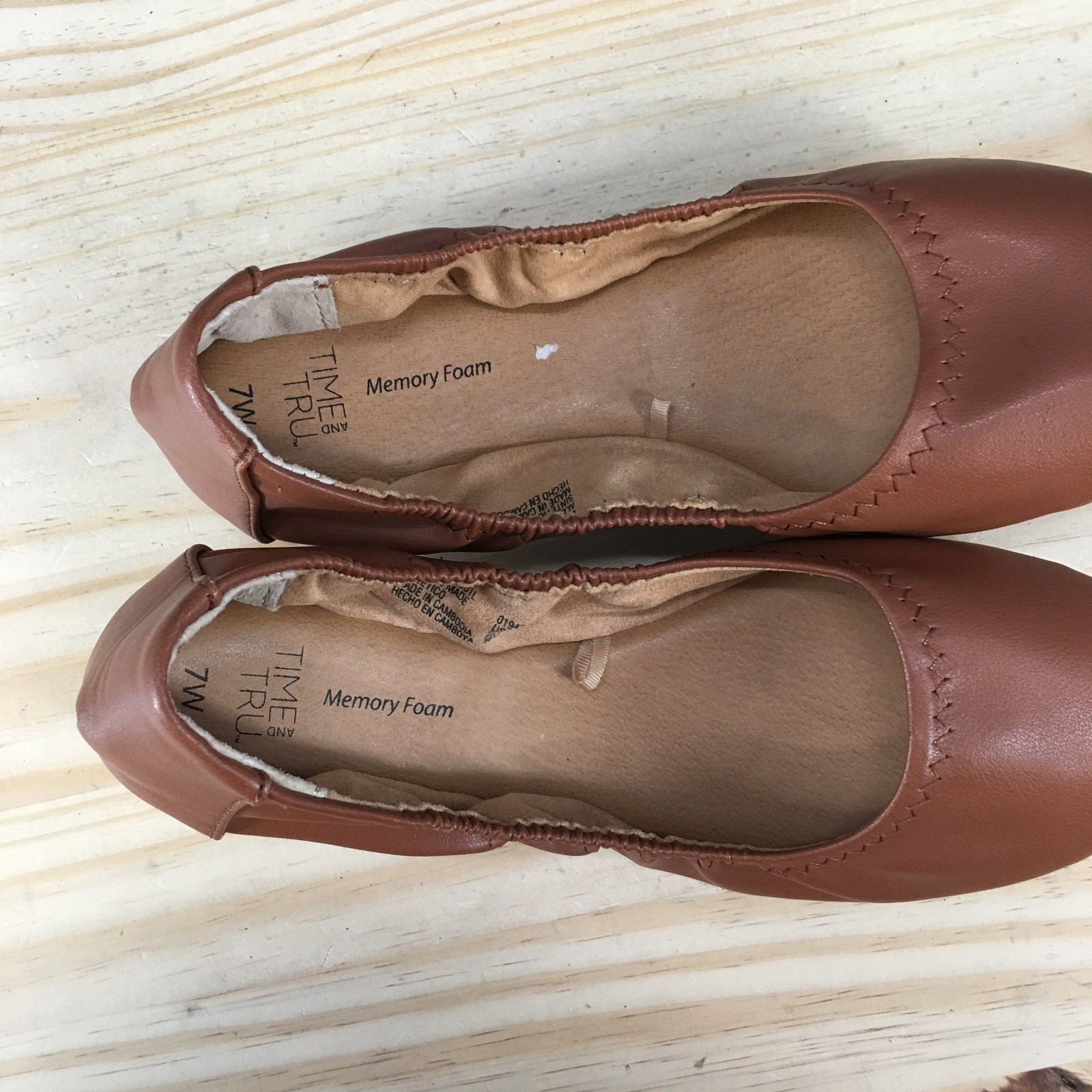 Time And Tru Shoes Womens 7W Scrunch Slip On Ballet Flats Brown Faux Leather