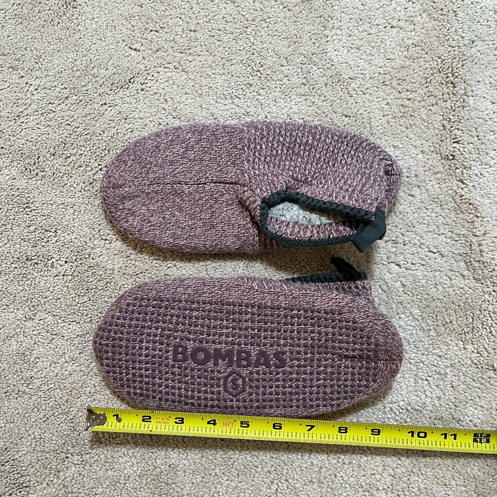 Bombas Gripper Slipper Lined Womens Small S Purple Plum US W7-8.5 Unisex