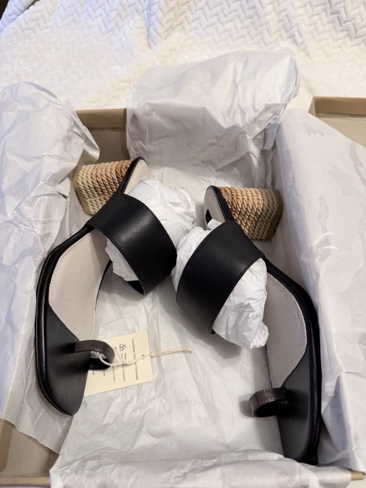 Sanctuary Bold Black Leather Toe Loop Rope Block Heel Sandals Slides Size 9M New
