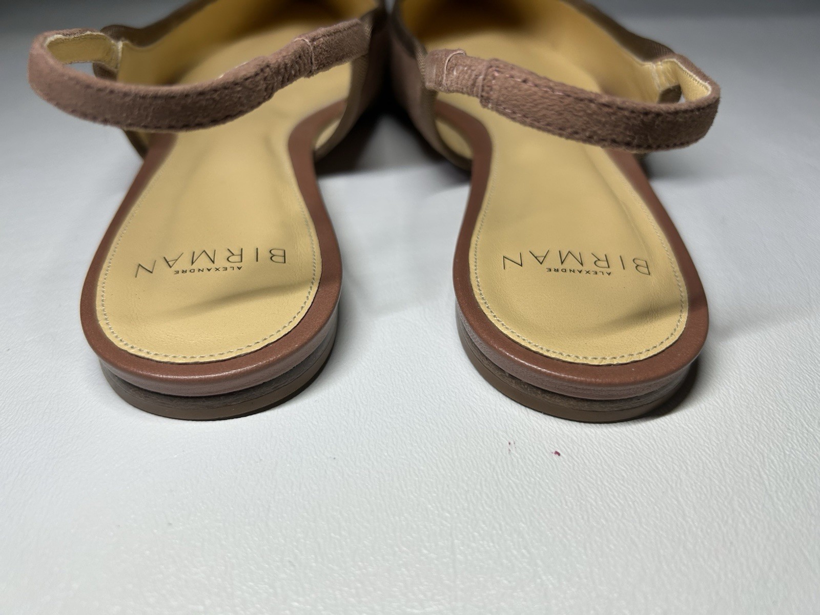 Alexandre Birman Tan Slingback Ballet Flat Shoes Size 37.5 Pointed Toe Classy