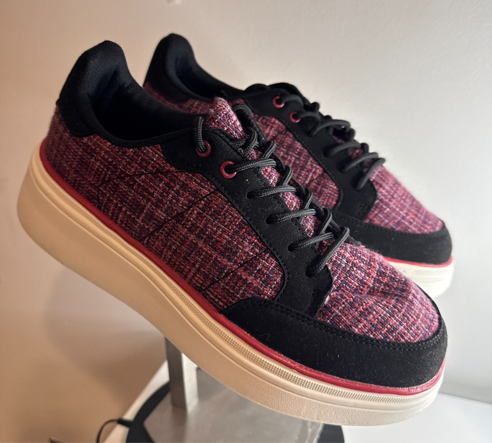 Ortho Comfoot Womens Platform Sneakers Black Shoes Size 10.5 Red Tweed Plaid NEW