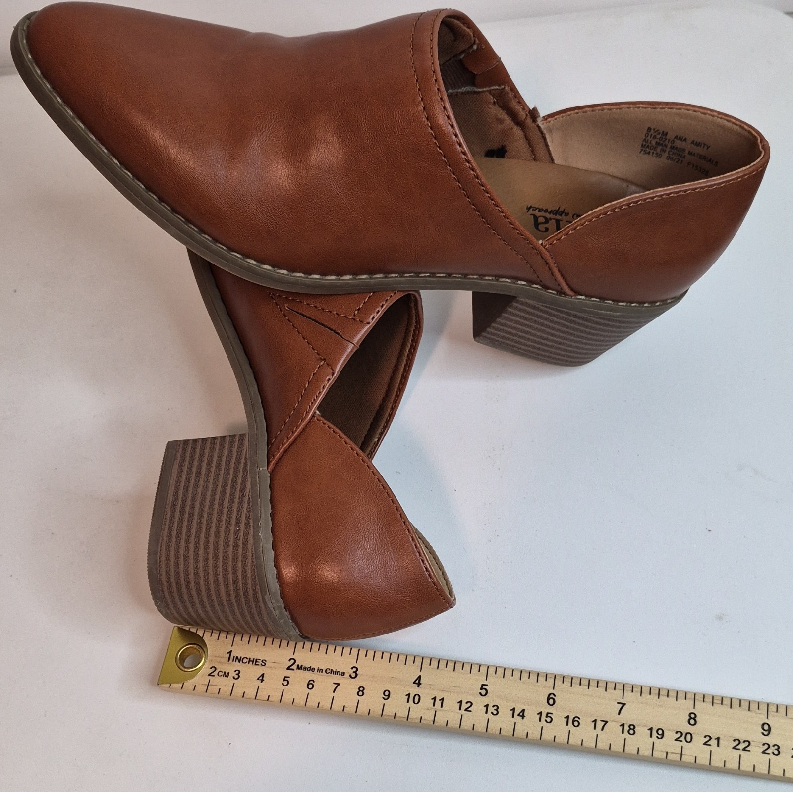a.n.a ANA AMITY Brown Memory Foam Slip-On Block Heel Ankle Bootie 8.5M