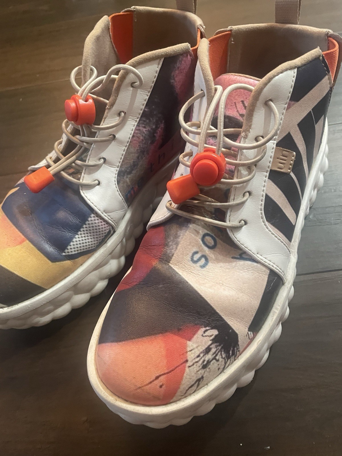 UIN Womens Back to 90’s Las Ramblas VIII Art Shoes. Bubble Sole Sneakers. Size 8