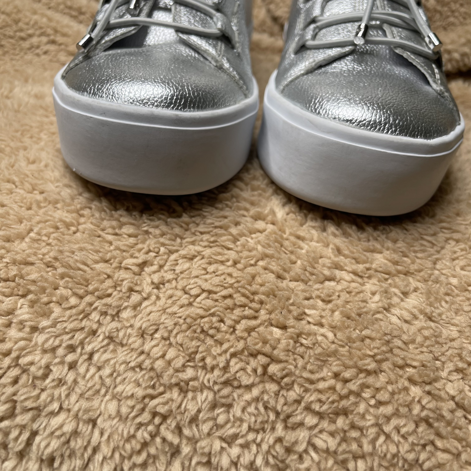Goats Silver Metallic Platform Sneakers Women Size 4 Leather Upper