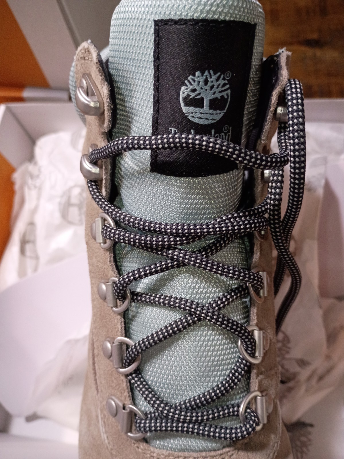 Womens TIMBERLAND WHITE LEDGE WATERPROOF MID Premium Leather HIKER Sz 9.5 Wide