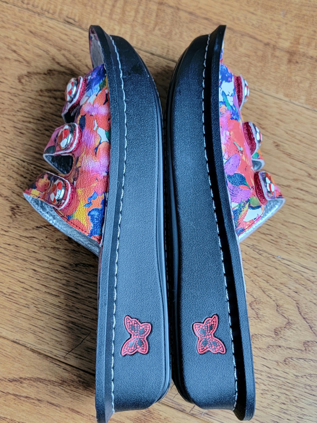 Alegria Fiona Sandals Women’s 39 US 9 Iris Floral Triple Strap Wedge Slip-On