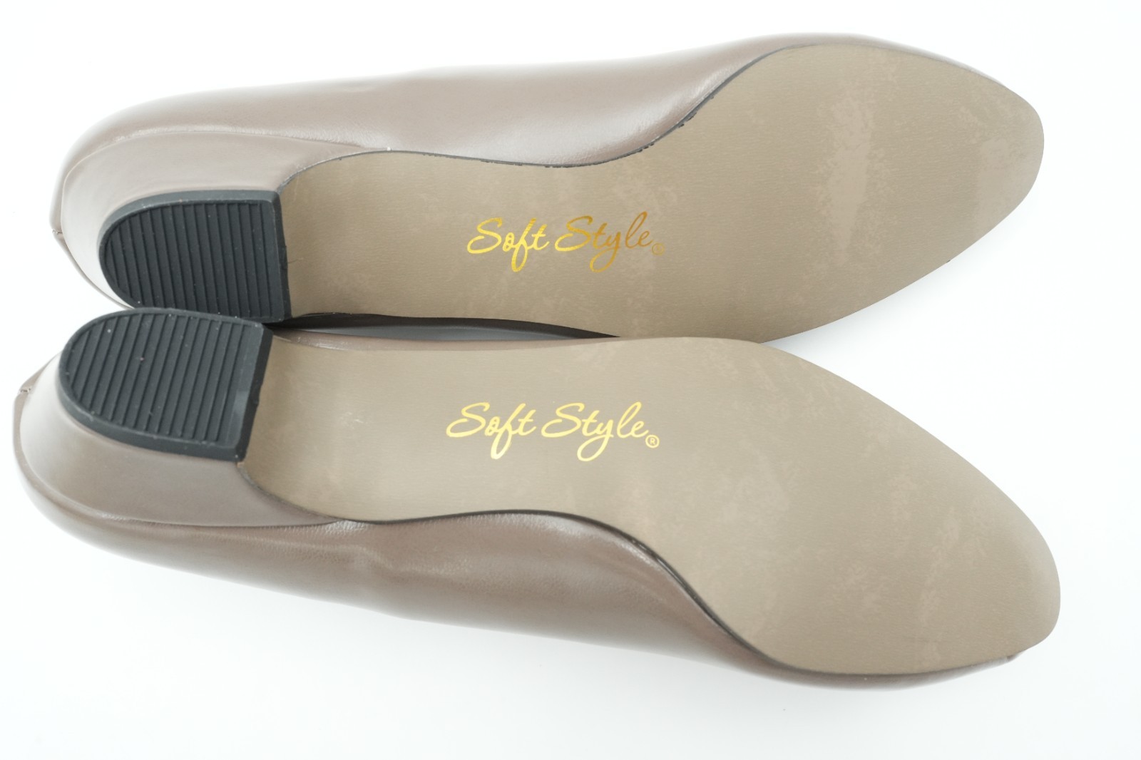 Soft Style Angel II Pumps Putty Smooth Women’s 8.5 narrow NIB