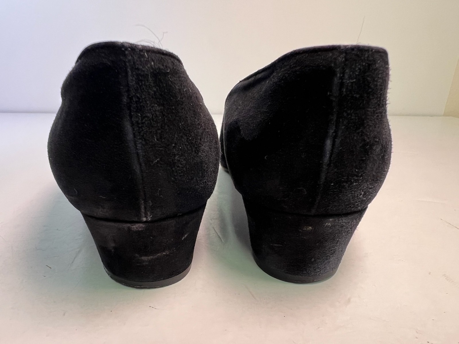 Walter Steiger STAMPA Black Suede Low Heel Dress Pumps Size 8.5 B