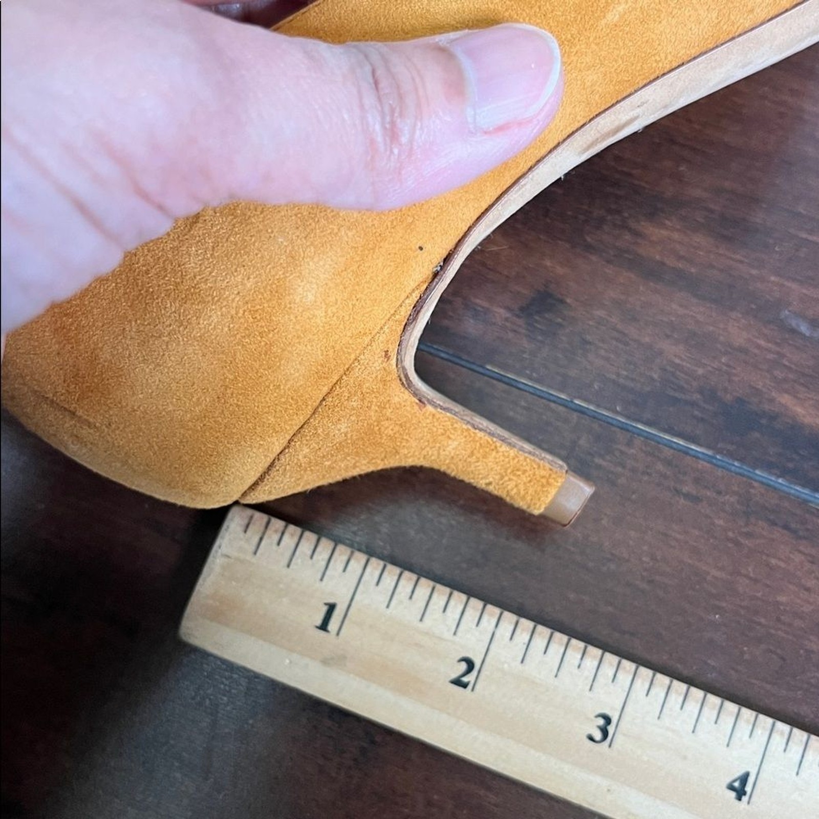 Oscar de la Renta Women’s Rust Orange Suede Heels Beaded size 38.5 New