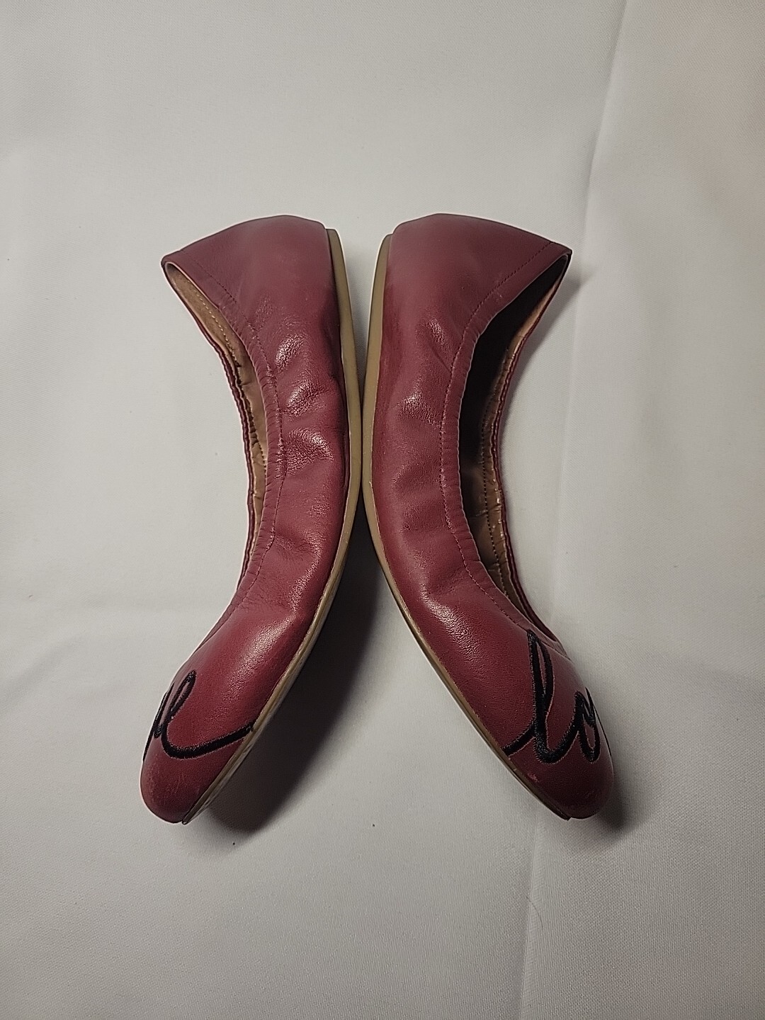 ED Ellen Degeneres Langston Ballet Flat Burgundy 7.5M Embroidered Love Leather