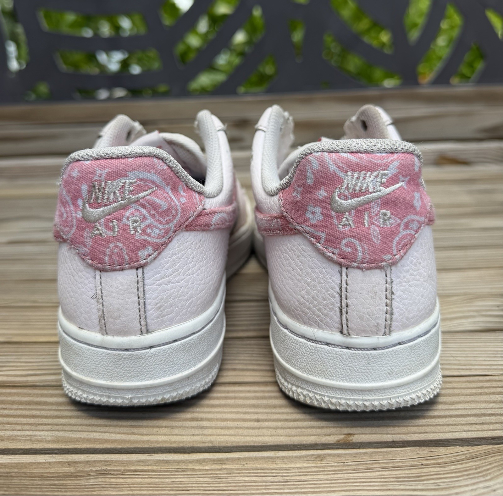 Nike Air Force 1 Low Pink Paisley Swoosh Womens Sneakers Size 6.5 FD1448 664