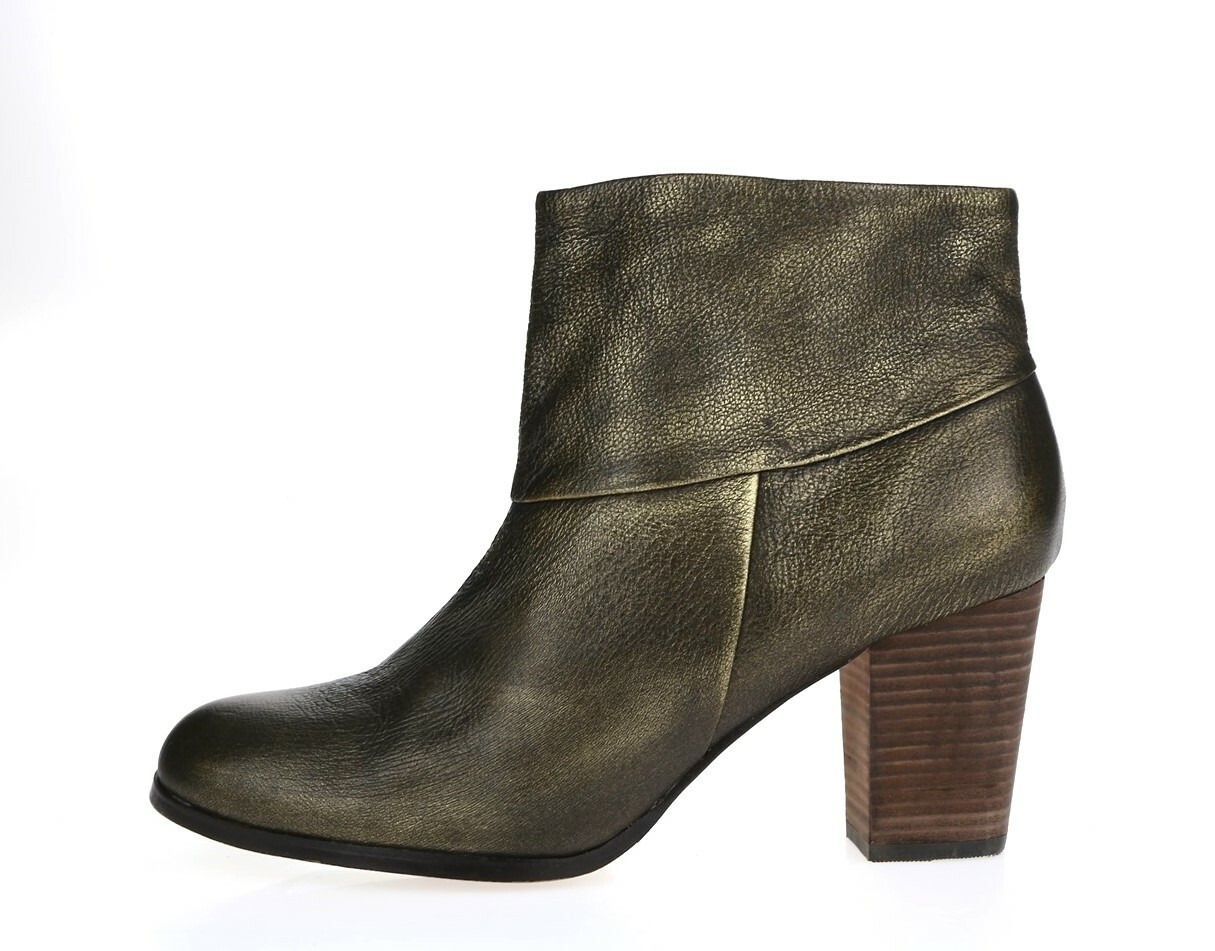 COLE HAAN 216762 Bronze/Distressed Style Leather Ankle Boots Sz. 10 B
