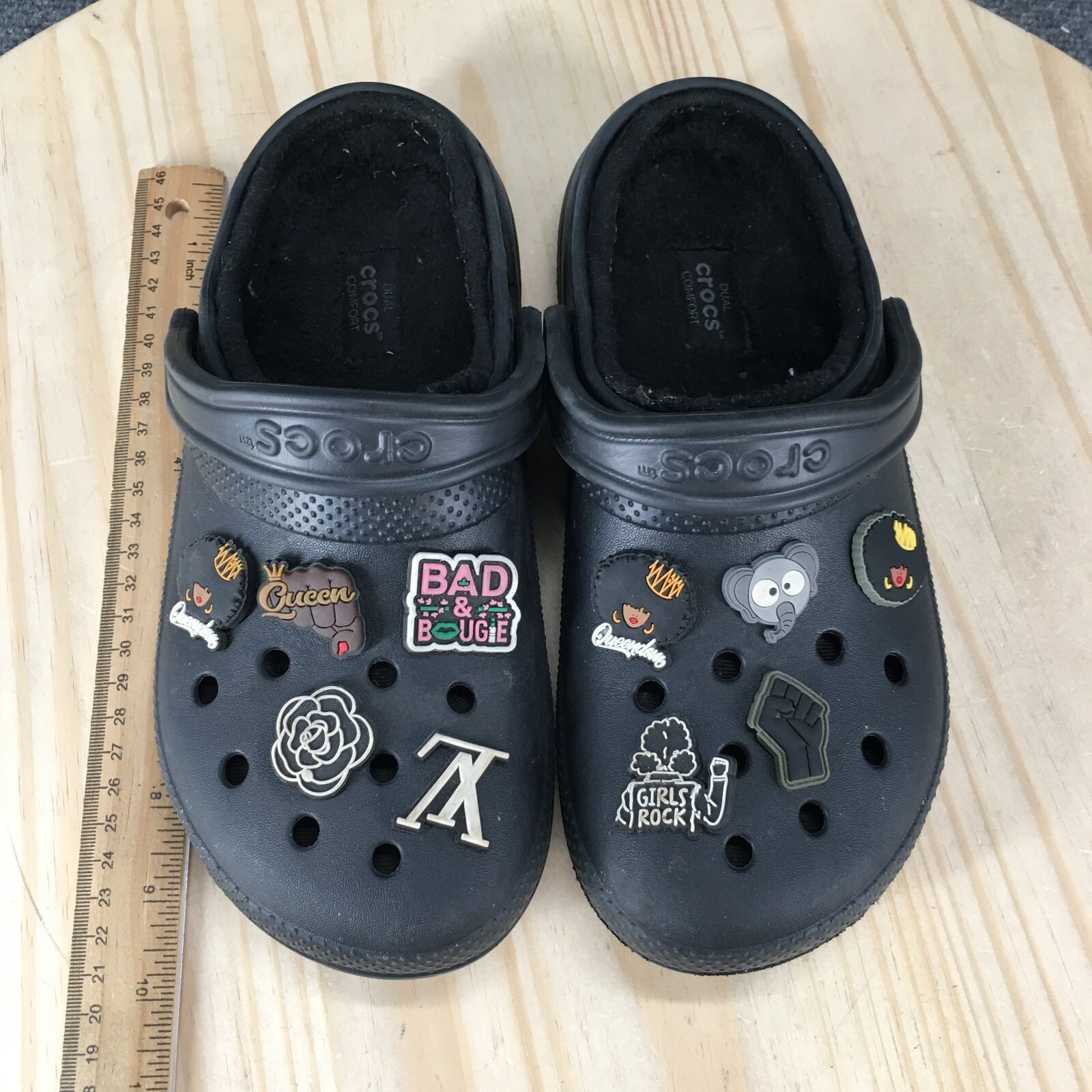 Crocs Shoes Mens 5 Womens 7 Classic Clog Black Rubber Faux Fur Queendom 203591