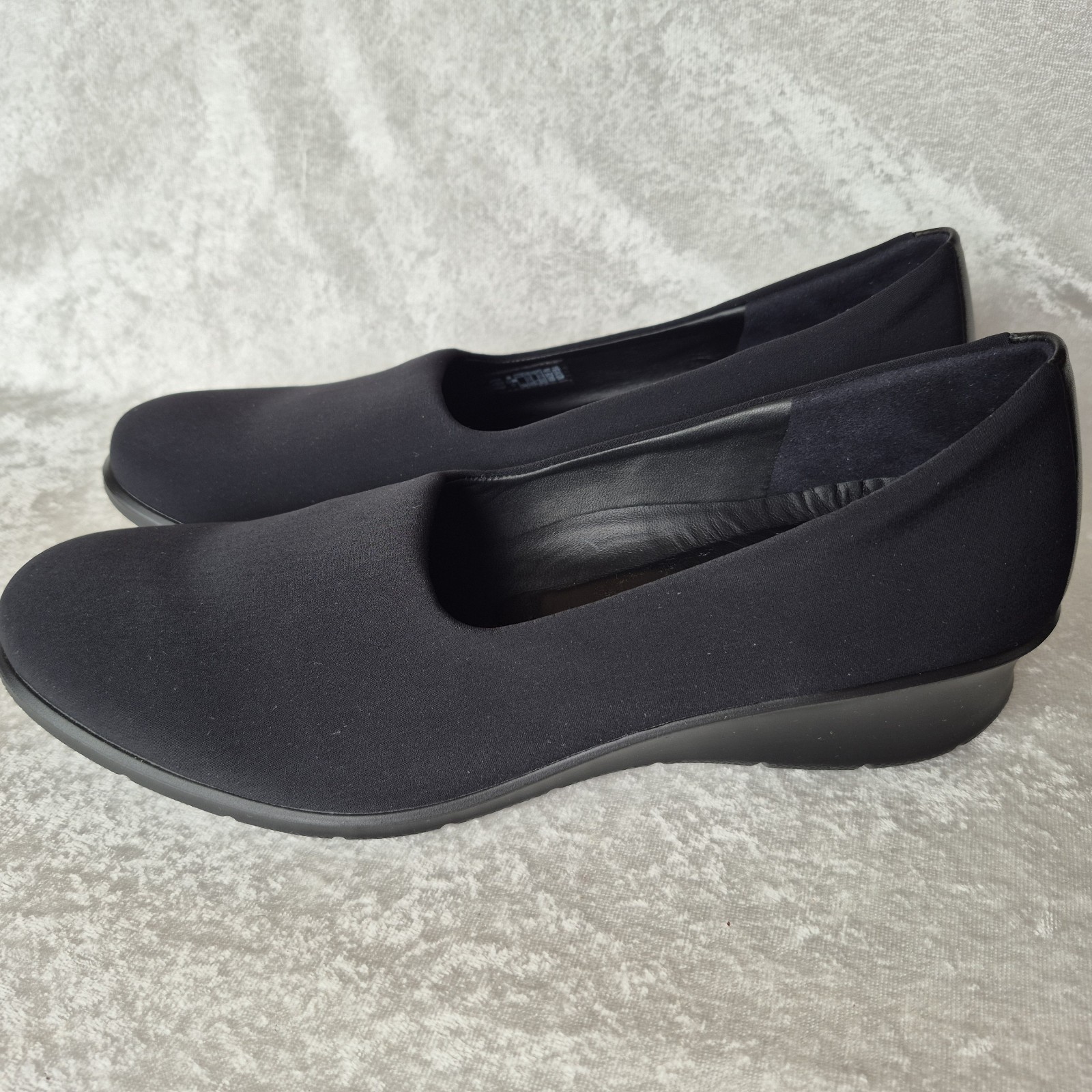 ECCO Women’s Black Slip-On Wedge Comfort Shoes Round Toe EU 41 US 10–10.5