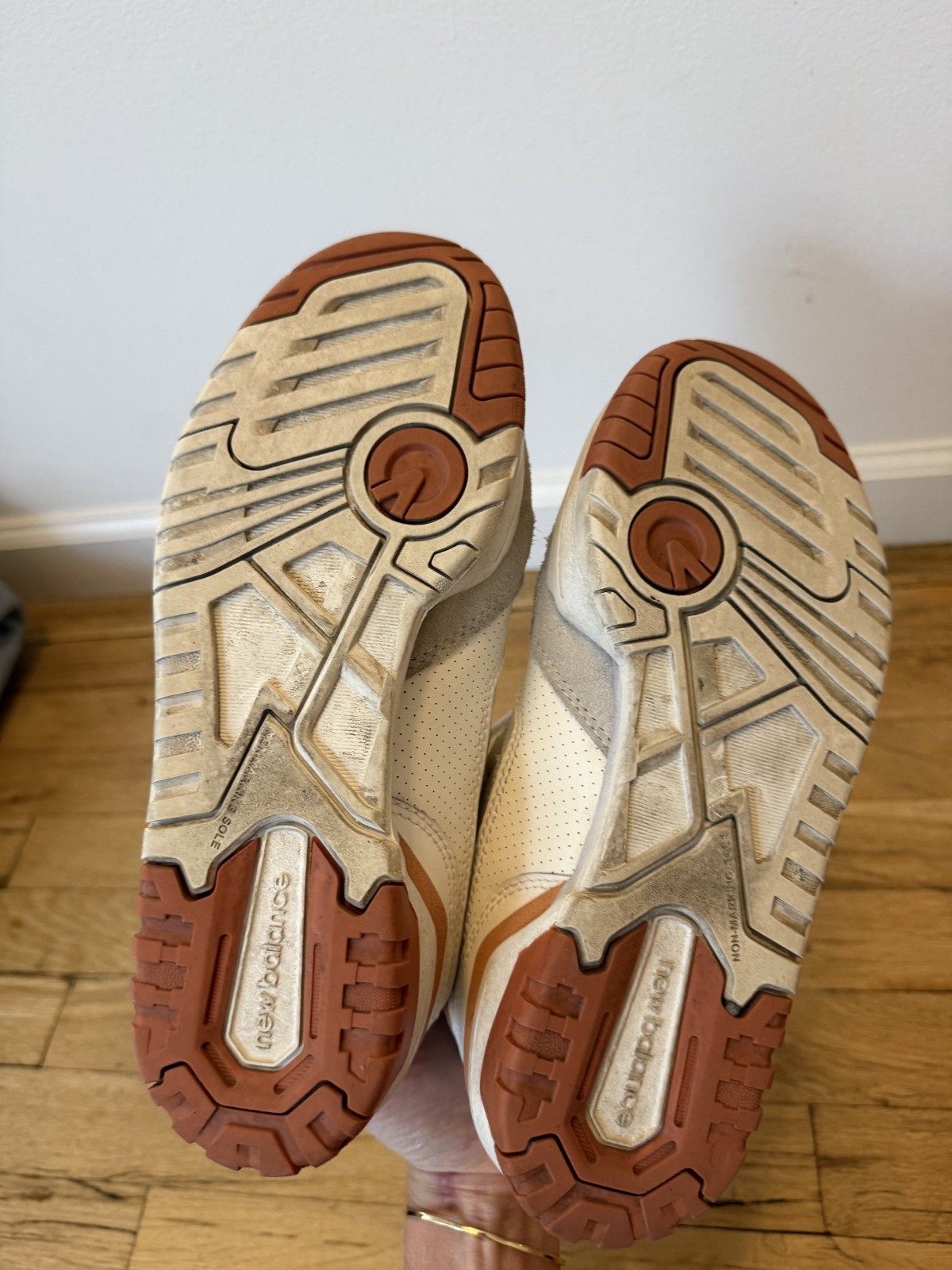 New Balance 550 Sneakers Cream White Rust Women’s 7.5