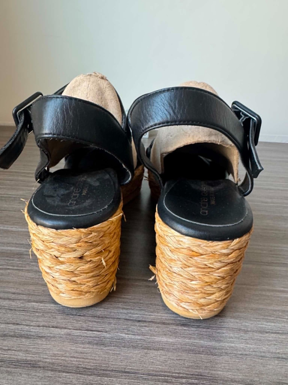 André Assous Cecilia Platform Wedge Sandals Women’s Size 9 US 40 EU $259 Andre