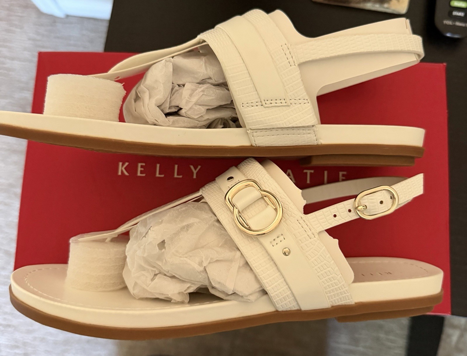 Kelly And Katie Women’s White Sandals Size 7.5 New In box