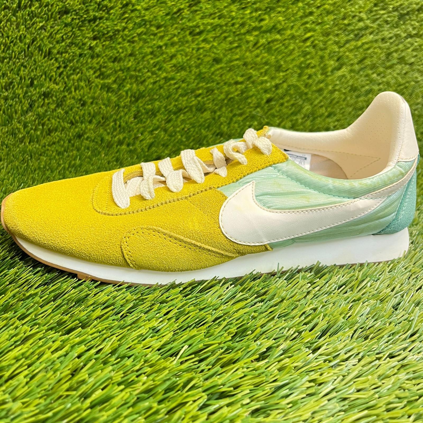 Nike Montreal Racer Womens Size 9.5 Yellow Green Athletic Tennis Shoes Sneakers
