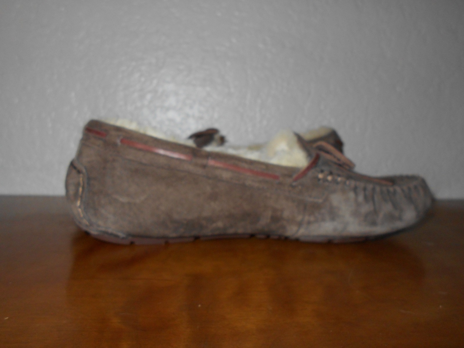 UGG Australia Dakota Espresso Suede Women’s Slipper Moccasins Size 9M