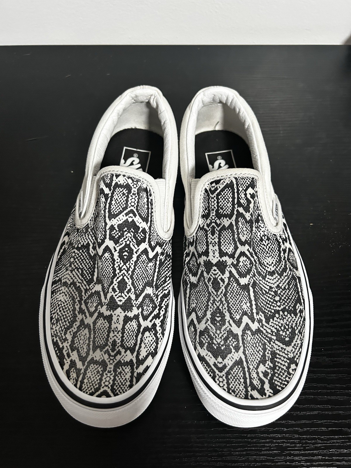 Vans Classic Slip On Shoes Snakeskin Black White Men’s 7.5 Women’s 9 Sneaker