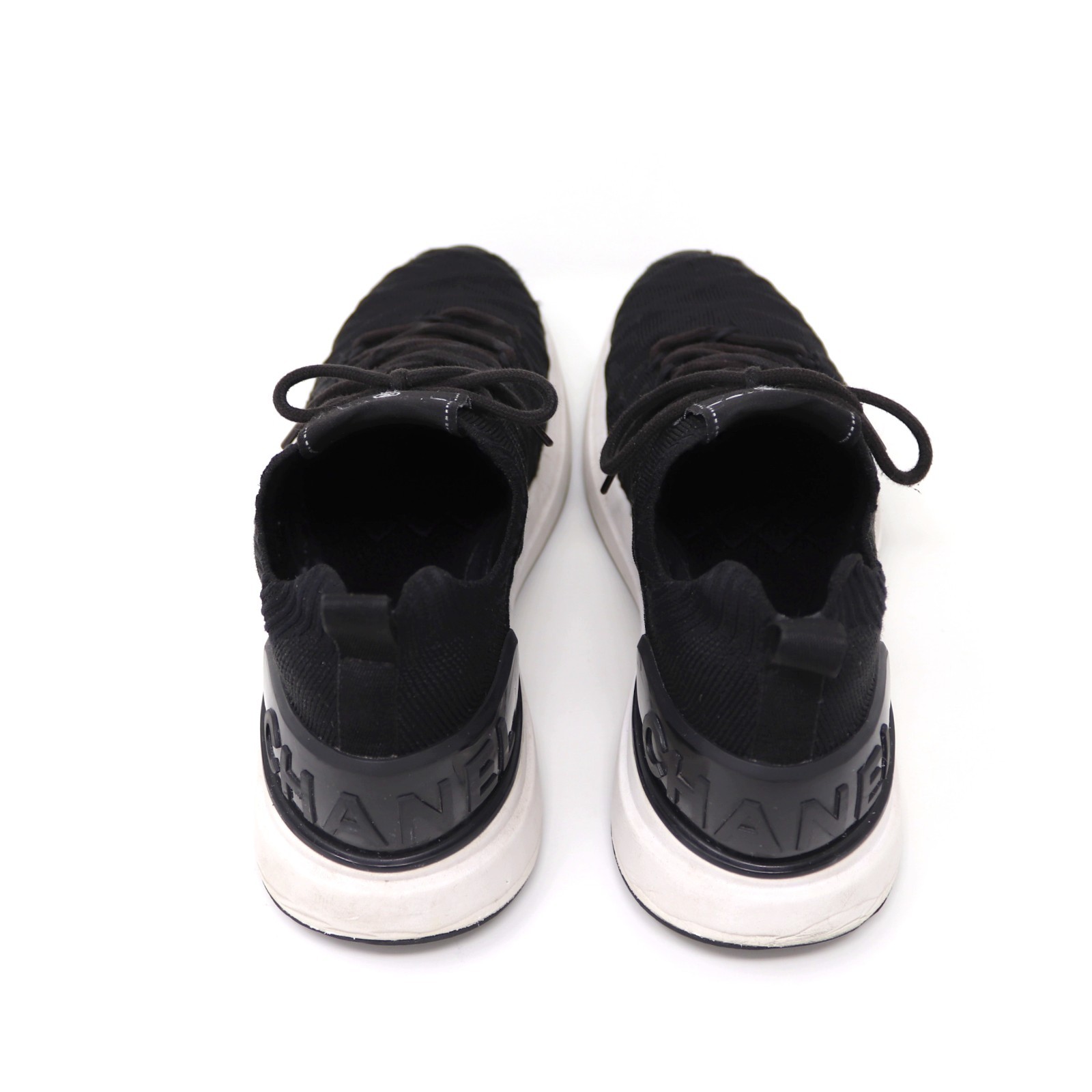 Chanel Tennies 39 Black Fabric Quilted Logo Matelasse Knit Sneakers