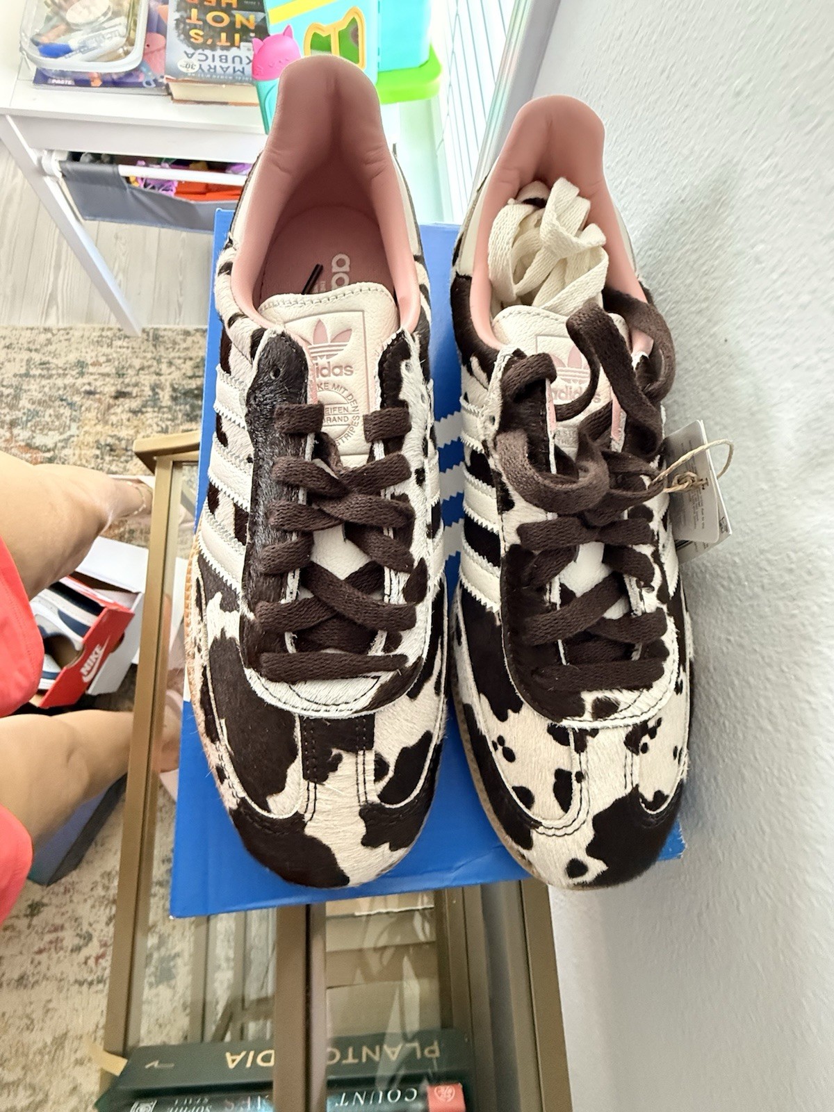 adidas Samba OG W Cow Print Brown/White/Pink Low Top Lace-Up Sneakers JR1256
